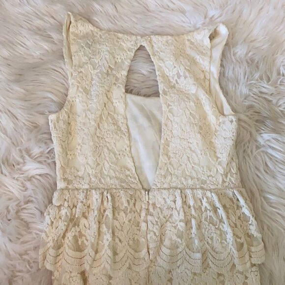 Urban Outfitters | UO Pins and Needles Cream Lace Peplum Mini Dress NWT | S - Picture 9 of 9